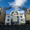 HOTEL WHITE